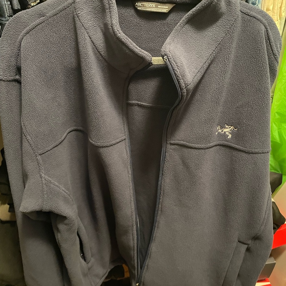 ARcteryx zip up